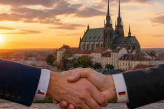 Sudetoněmecký sjezd poprvé doma. Brno mezi smířením a kontroverzí - Médium.cz